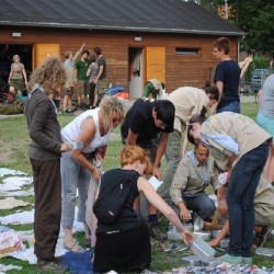 Uitladen Materiaal  14 - Scouts en Gidsen Zaventem 
